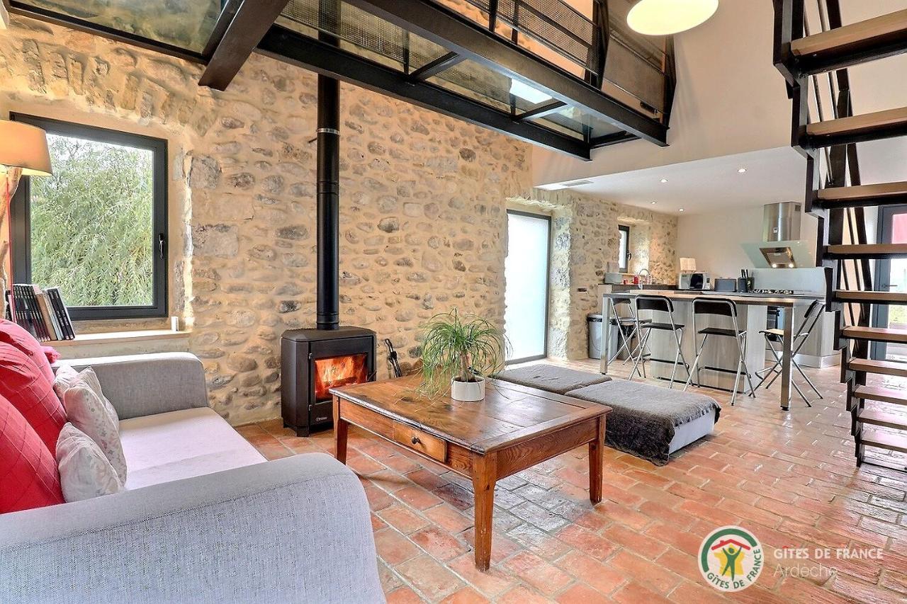 L'Envol Des Papillons Villa Grospierres Dış mekan fotoğraf