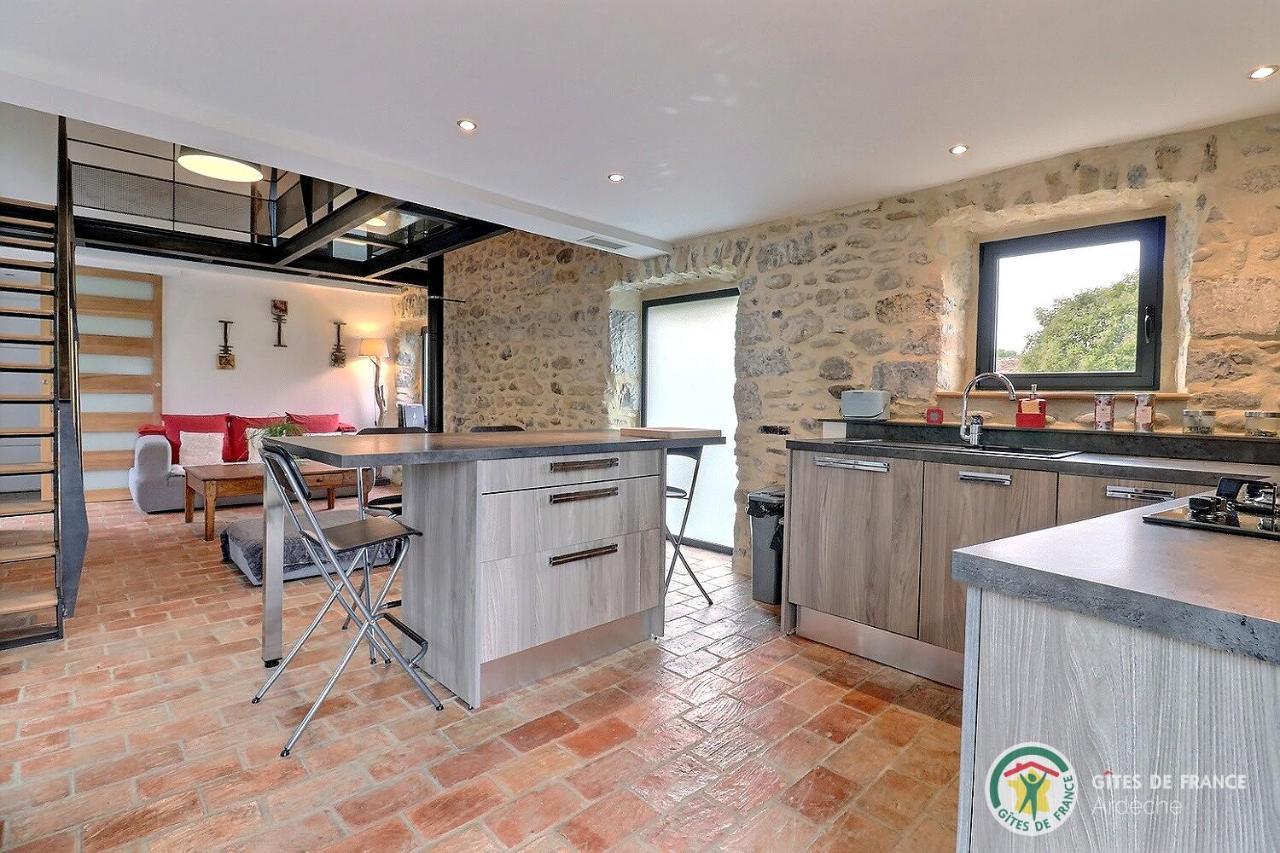 L'Envol Des Papillons Villa Grospierres Dış mekan fotoğraf